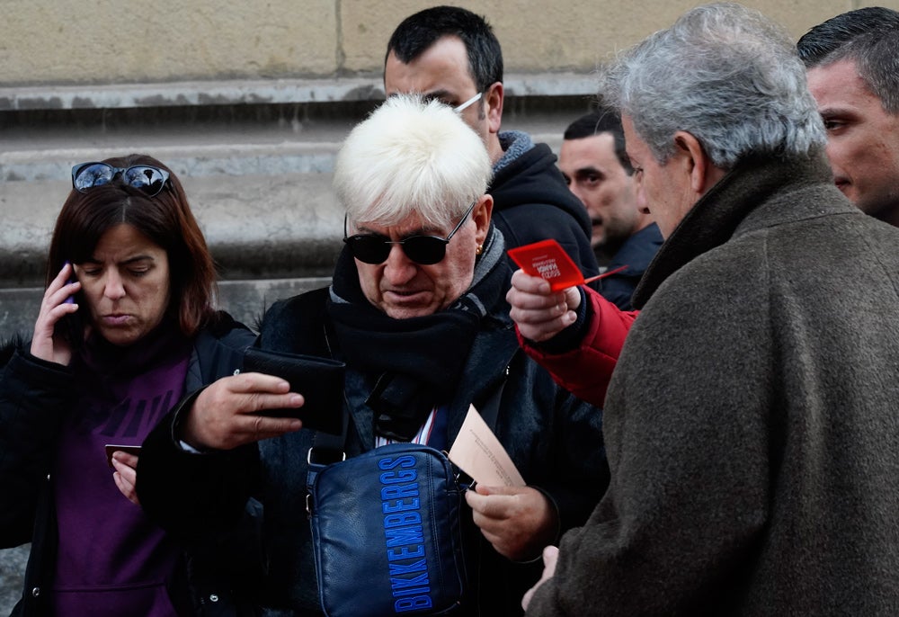La Otxoa, a su llegada a Ibaigane. / Manu Cecilio / Ignacio Pérez / Jordi Alemany / Athletic Club