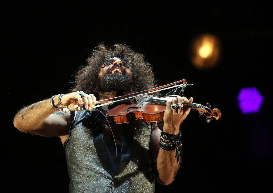 Fotos: Ari Malikian entusiasma al BEC