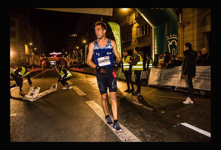 Fotos: Las fotos de la San Silvestre de Vitoria