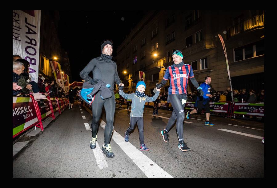 Fotos: Las fotos de la San Silvestre de Vitoria
