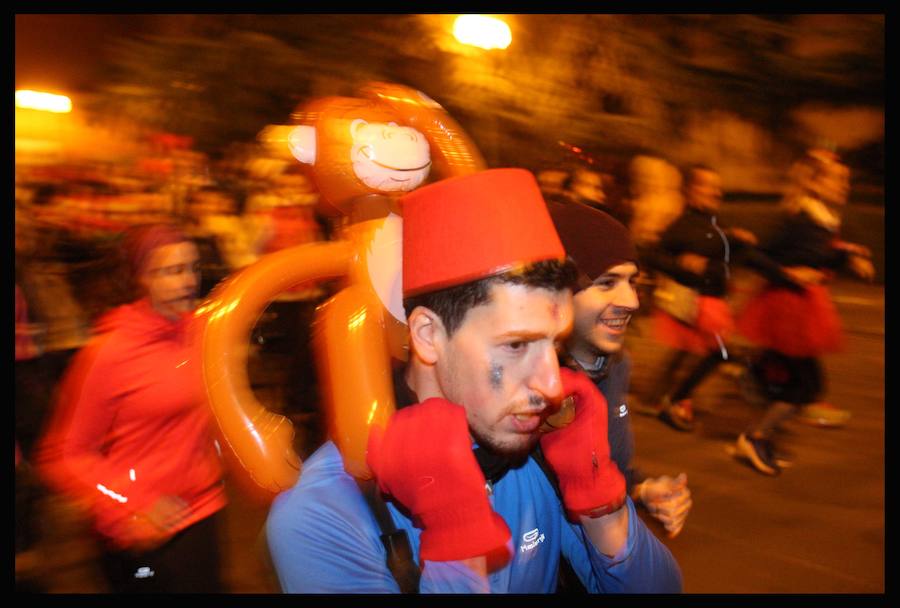 Fotos: Las fotos de la San Silvestre de Vitoria