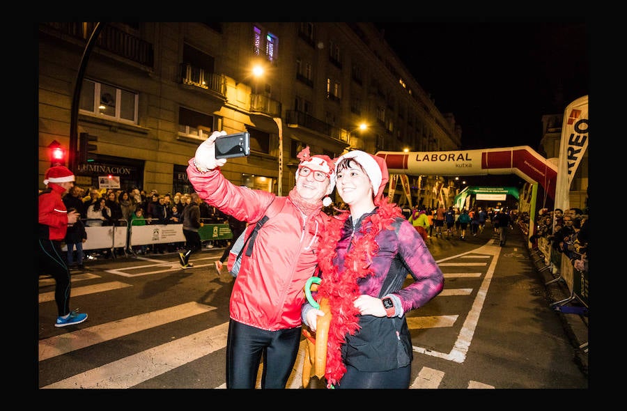 Fotos: Las fotos de la San Silvestre de Vitoria
