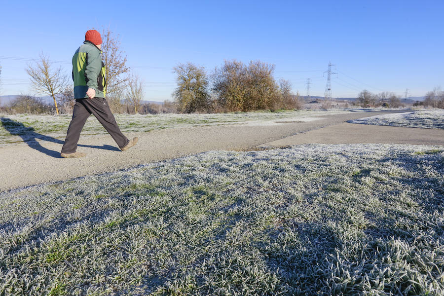 Los termómetros han marcado este viernes -8,5º en Ozaeta; -8,0º en Pagoeta y -7,2º en Abetxuko. La alerta por heladas y temperaturas mínimas se mantiene el fin de semana