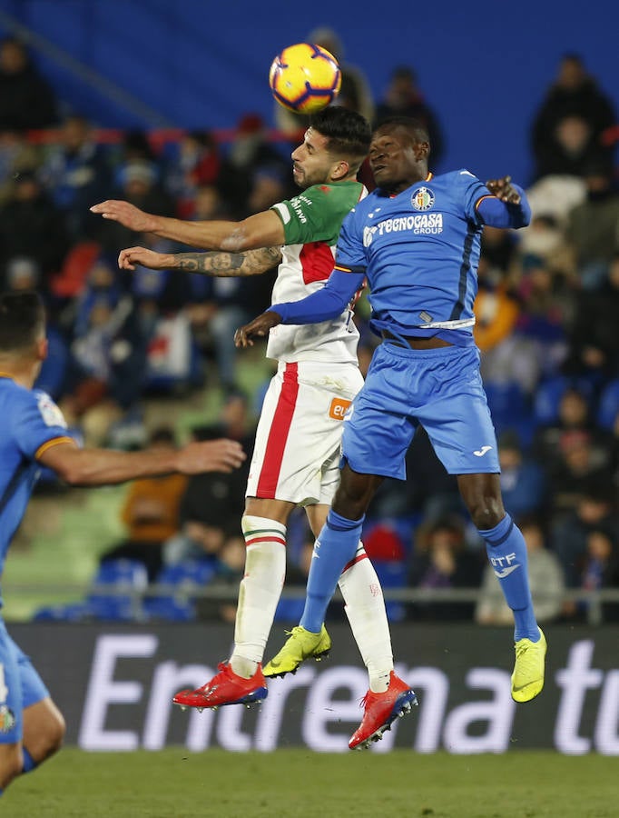 Fotos: Las mejores imágenes de el Getafe - Alavés