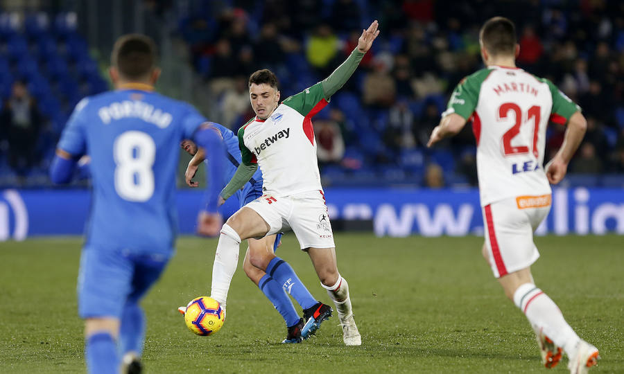 Fotos: Las mejores imágenes de el Getafe - Alavés