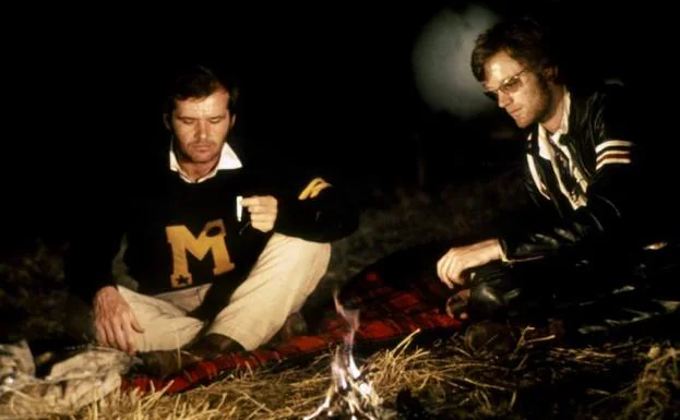 Imagen principal - Jack Nicholson y Peter Fonda hablando sobre los venusinos. Dennis Hopper flipando en el Mardi Gras.