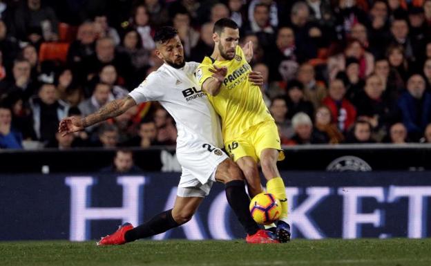 Un sólido Valencia no da opción a un Villarreal con urgencias