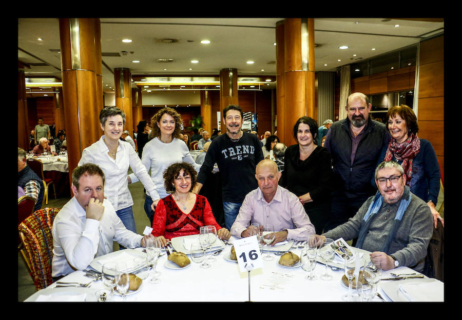 Fotos: Galería de fotos de los premios del XXII Concurso de Sociedades Gastronómicas de Álava