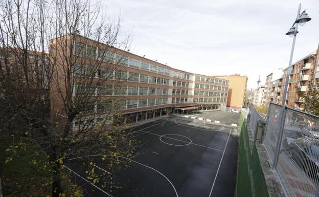 Un informe técnico reveló importantes daños en el edificio. 