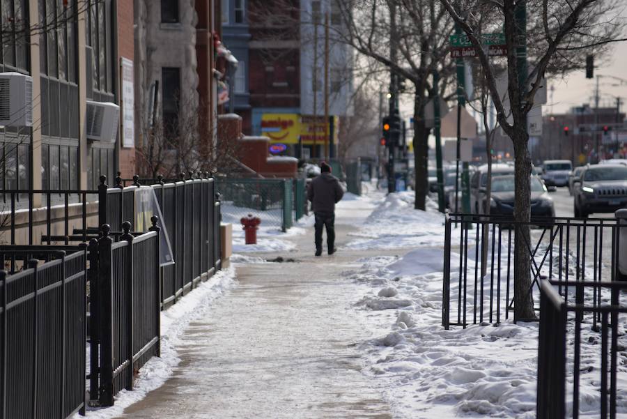 Vista de las calles llenas de nieve y hielo este sábado, en Chicago 