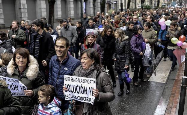 Manifestación de las asociaciones de padres en Bilbao