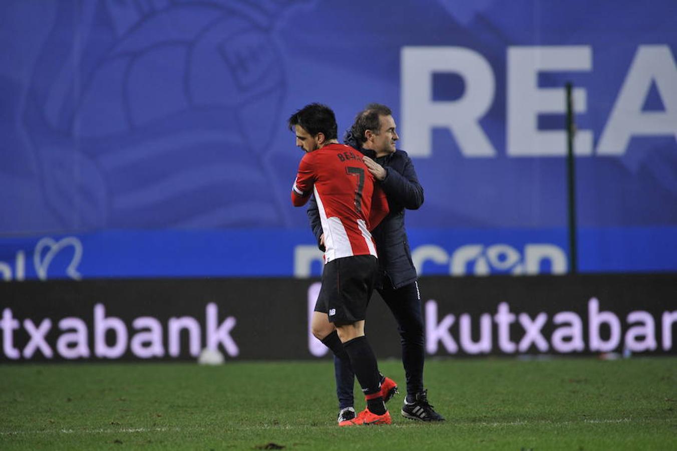 La Real Sociedad logra imponerse 2-1 al Athletic en el clásico del futbol vasco celebrado este sábado en Anoeta