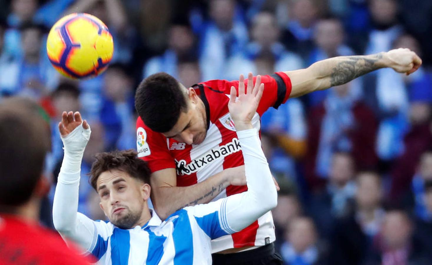 La Real Sociedad logra imponerse 2-1 al Athletic en el clásico del futbol vasco celebrado este sábado en Anoeta