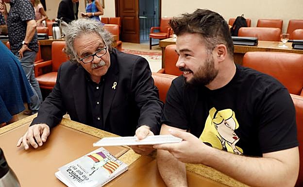 Los diputados de ERC Joan Tardá y Gabriel Rufián. /EFE