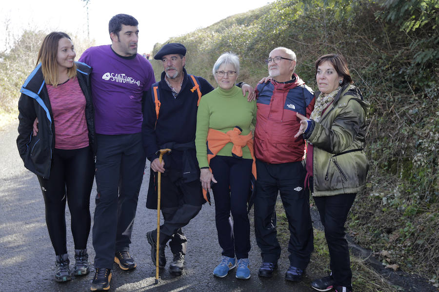 Patricia Rodríguez, Unai Martínez, Javi Miguel, María José Rodero, Jesús Rodrigo y Maite Peral, de Santurtzi, nunca faltan a la cita. 