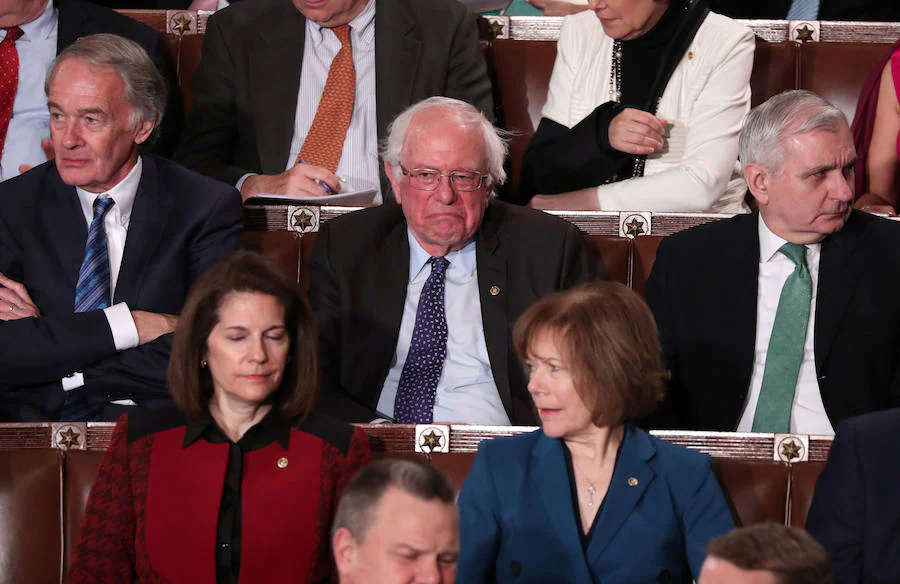 El senador Bernie Sanders, durante el discurso de Trump.