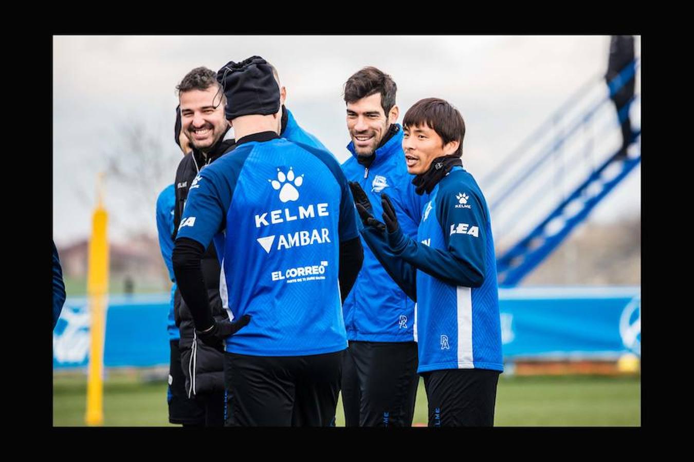 Fotos: Las caras nuevas del Alavés en el entrenamiento