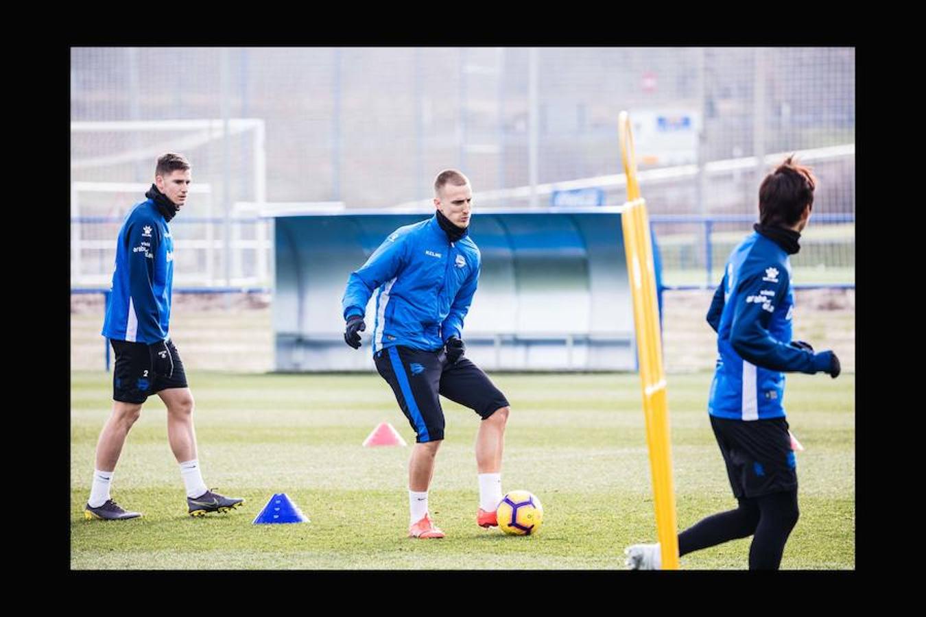 Fotos: Las caras nuevas del Alavés en el entrenamiento