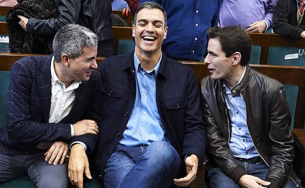 Pedro Sanchez, Pablo Casares y Pablo Zuloaga. 