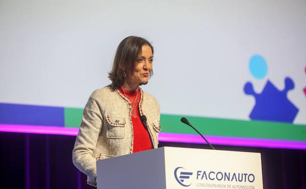 La ministra de Industria, Reyes Maroto, hoy en el Congreso de Faconauto. 