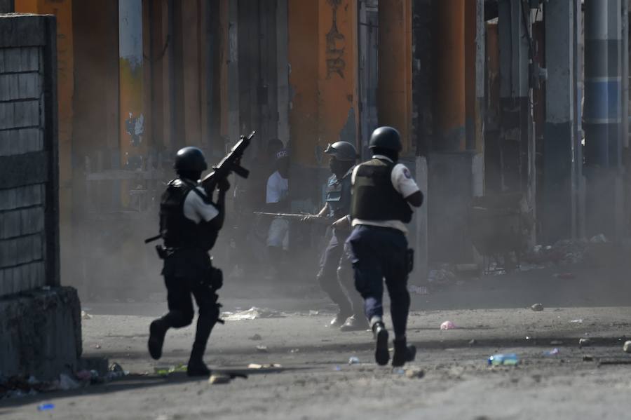 Puerto Príncipe protagonizó este miércoles importantes altercados que han dejado al menos nueve muertos