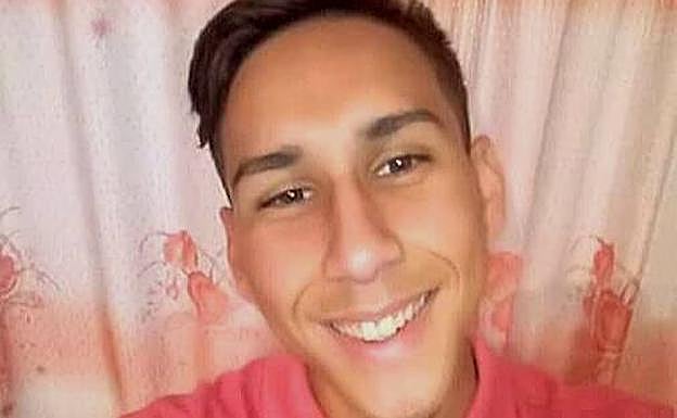 El joven Nick Samuel.