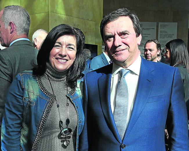 Itziar Epalza y José Luis López Gil.