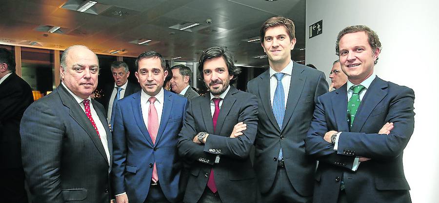 Alfonso Areitio, Xabier Sagredo, Íñigo Erlaiz, Guillermo Gómez de Foncea y Pablo Urrutia.