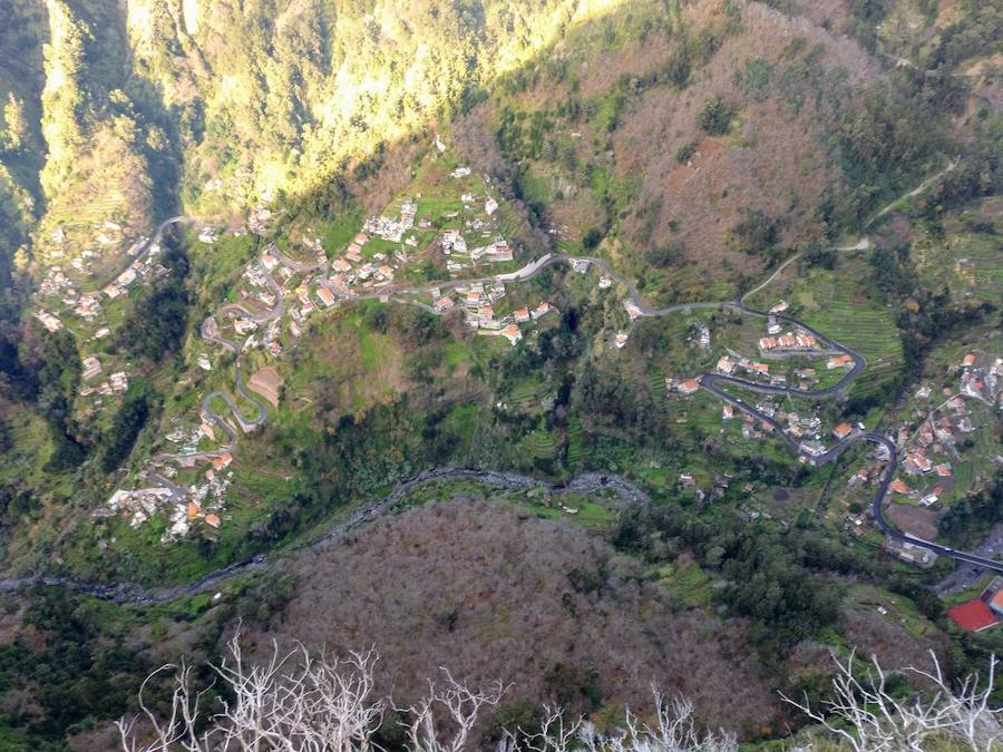 Como ocurre con el cabo Girao, la caída es muy pronunciada.