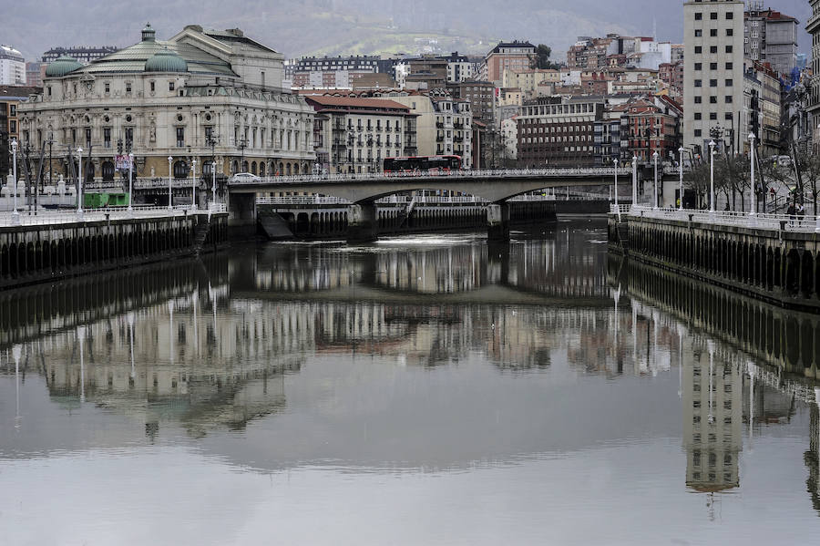 El Arenal y el Arriaga son dos emblemas de la villa. Su belleza y el de la ría conforman una auténtica postal. 