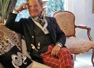 Imagen secundaria 1 - Arriba, Jessica Martín y su compañera. A la izquierda, Javier de Juana. A la derecha, Pedro Campo.