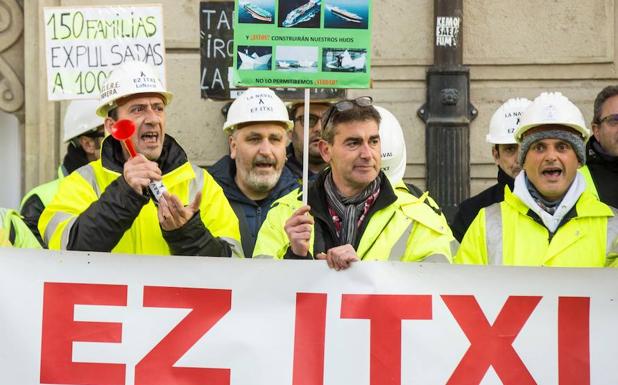 Trabajadores de La Naval en una manifestación hace unas semanas. 