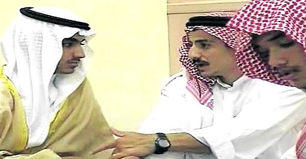 Imagen sin datar del hijo de Osama bin Laden en una boda. 