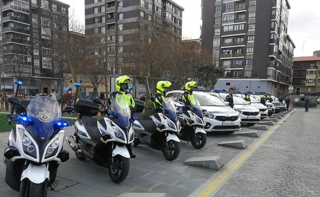 La Policía Local estrena este año cinco nuevos vehículos. 