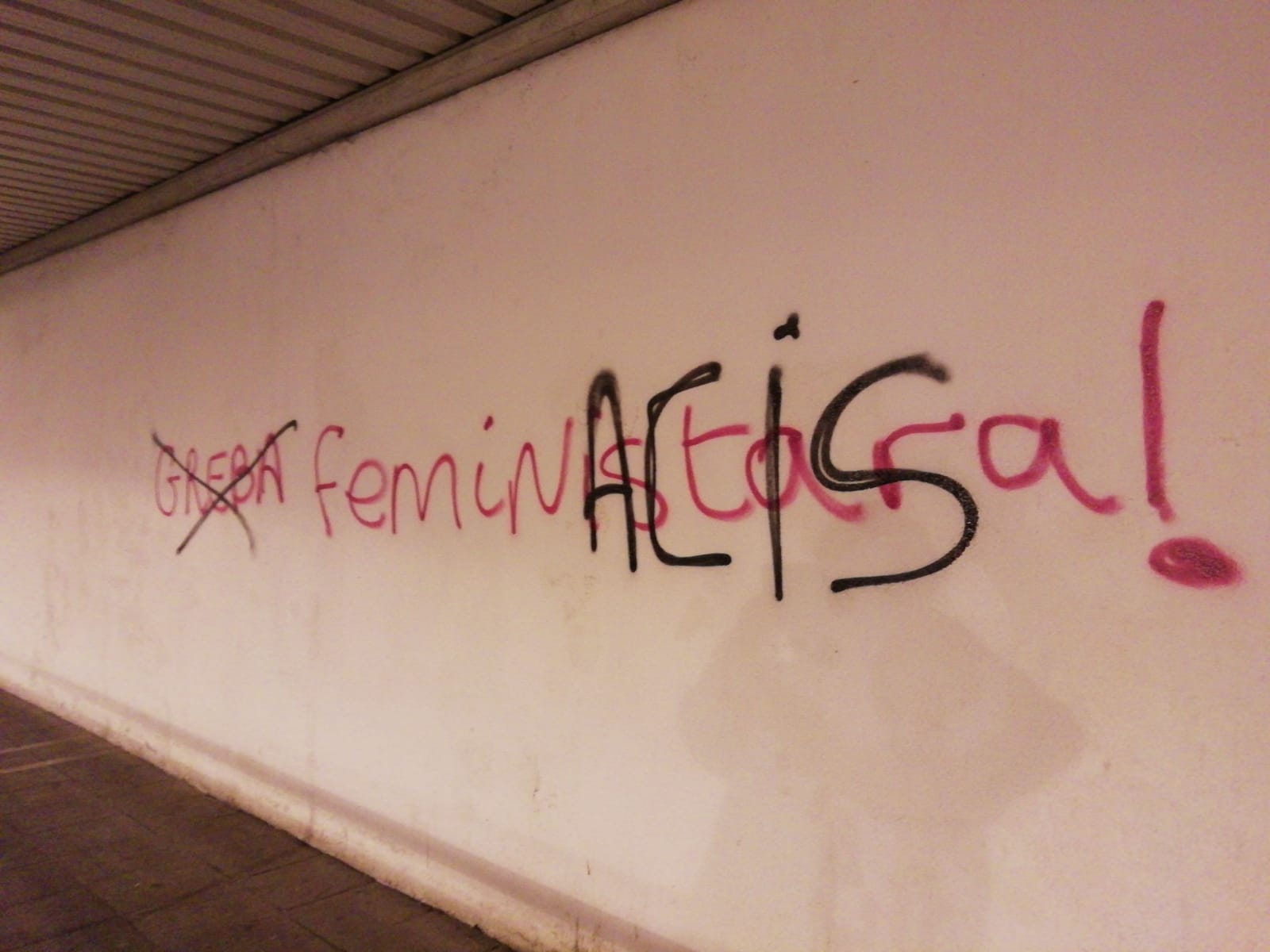 Imagen de una de las pintadas.