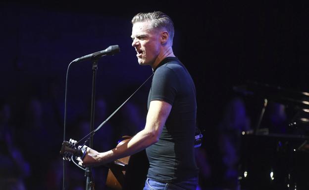 Bryan Adams.