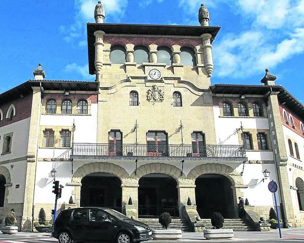 Fachada del Ayuntamiento de Mungia, en una imagen de archivo.