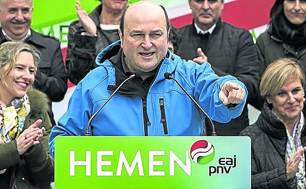 El presidente del PNV, Andoni Ortuzar, ayer en el acto político del partido en Zalla.