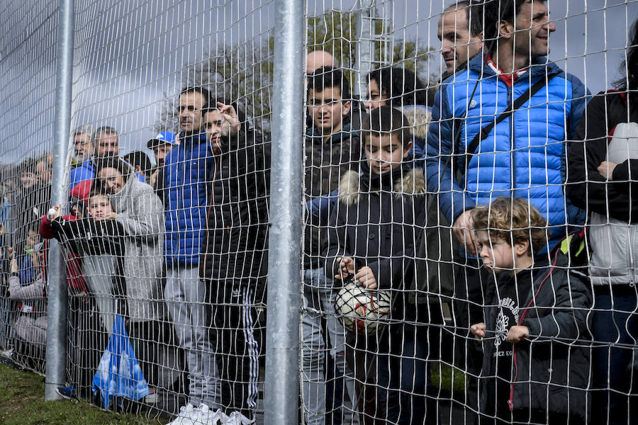 Fotos: Entrenamiento muy físico para la plantilla del Athletic en Lezama