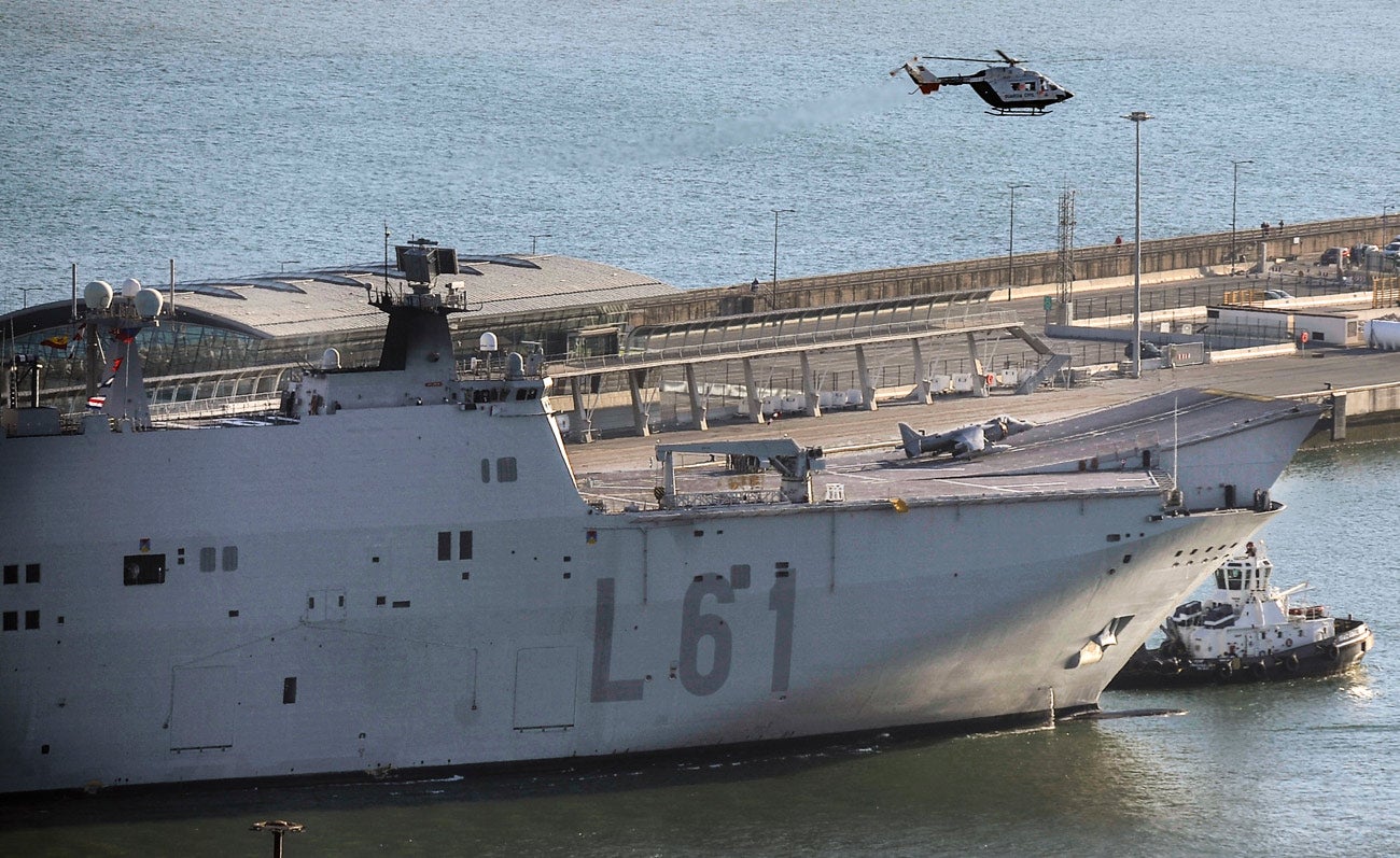 El buque insignia de la Armada española permanecerá atracado hasta el domingo para poder ser visitado