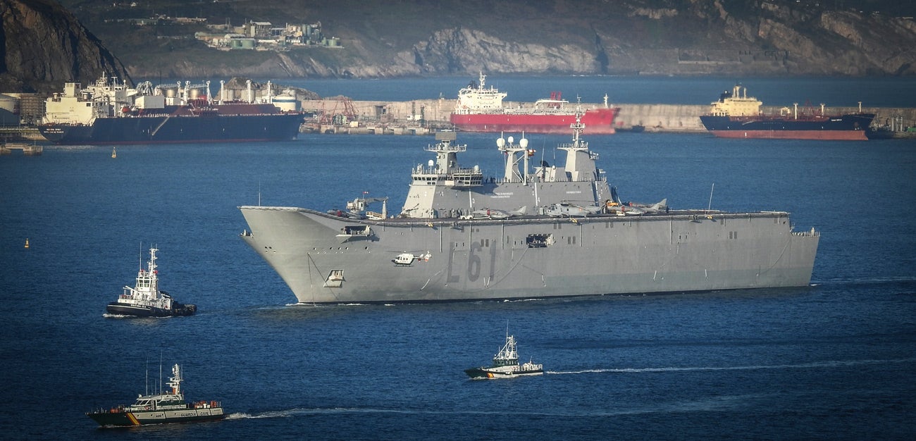 Fotos: El portaaviones &#039;Juan Carlos I&#039; llega a Getxo