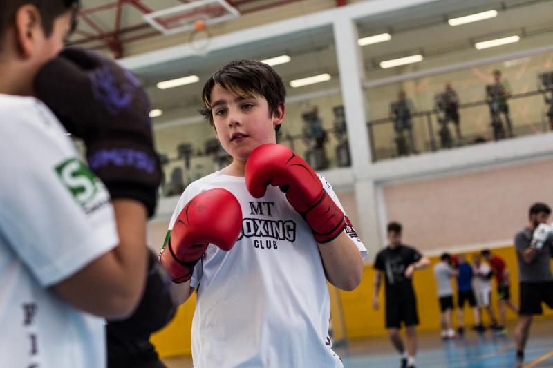 Fotos: Jon Fernández imparte un seminario a varios aficionados al Boxeo
