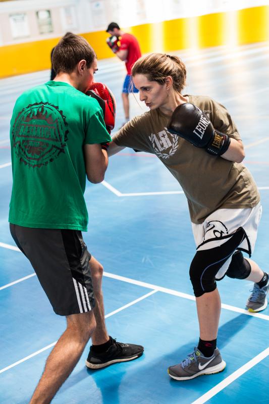 Fotos: Jon Fernández imparte un seminario a varios aficionados al Boxeo