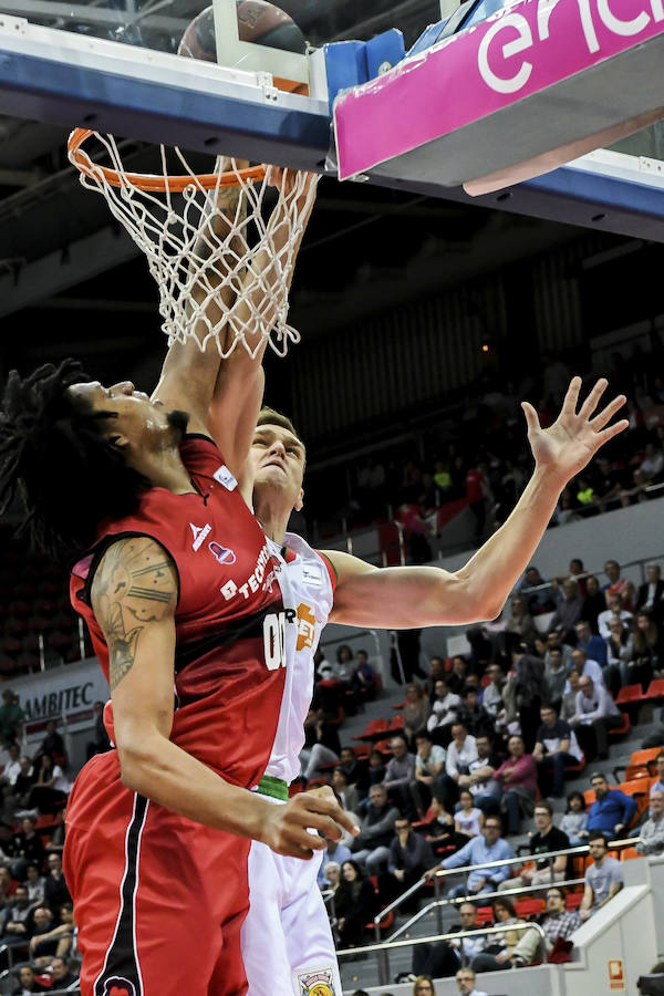 Fotos: Las mejores imágenes del Zaragoza - Baskonia
