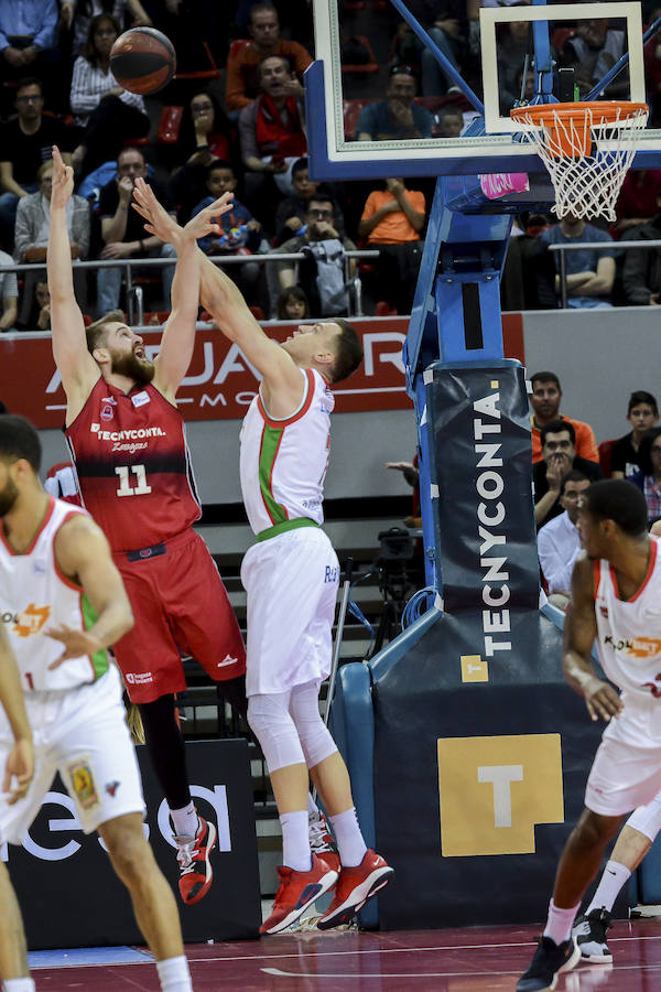 Fotos: Las mejores imágenes del Zaragoza - Baskonia