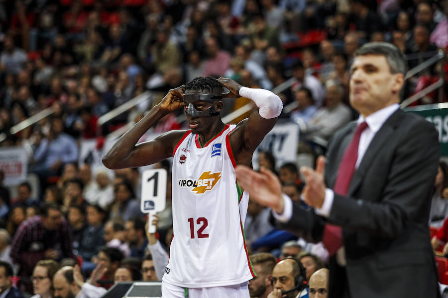 Fotos: Las mejores imágenes del Zaragoza - Baskonia