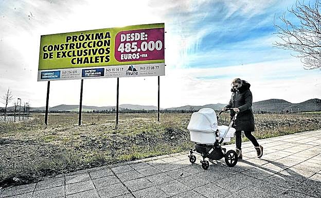 Nuevas promociones de viviendas se anuncian en el Sur, como la de la imagen, en la zona de Armentia.