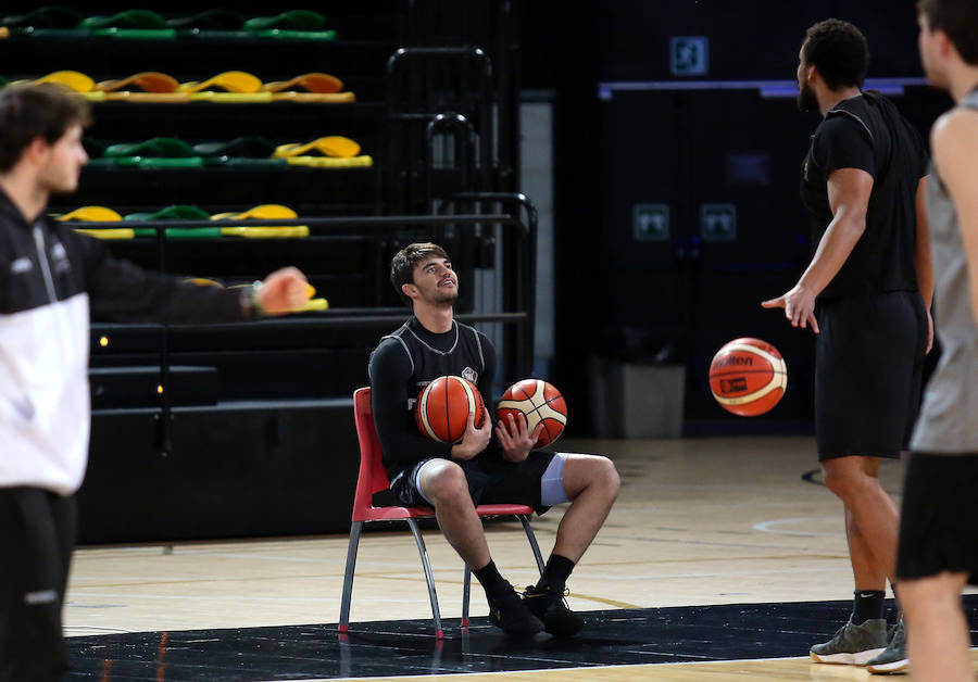 Los hombres de negro se preparan para el encuentro del domingo frente al palencia