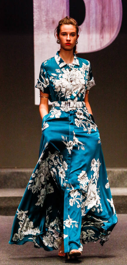 Los nuevos creadores pisan fuerte en la Pasarela Gasteiz On con originales looks, vestidos de ensueño, prendas recicladas y estilismos reivindicativos.