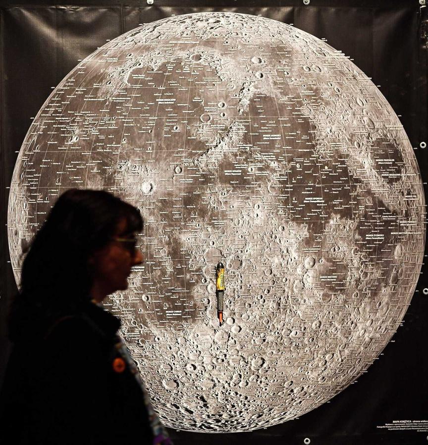 Exposición "Fly Me to the Moon. The Moon Landing: 50 Years On" en Zurich, Suiza. En 2019 se cumplen 50 años de la primera misión lunar, llevada a cabo por la tripulación del Apolo XI